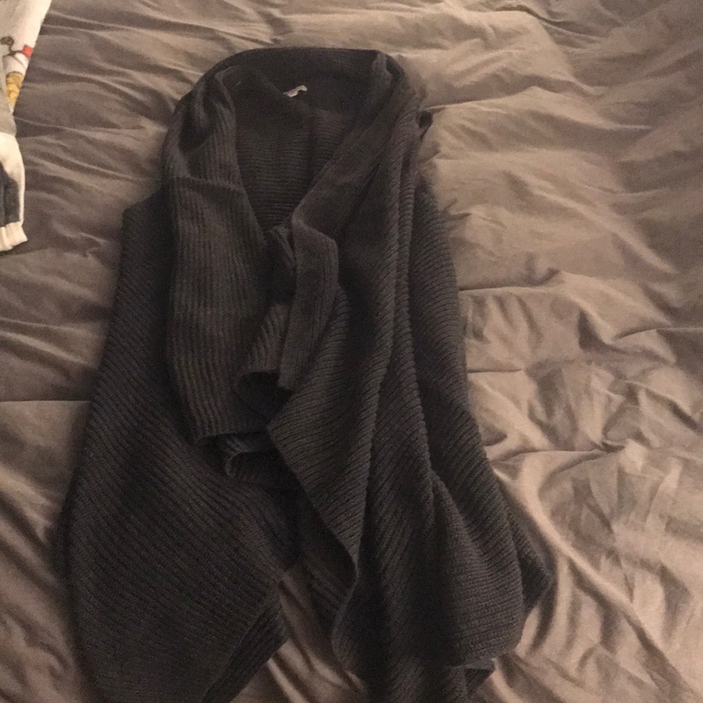 ⭐️Merona Dark Grey Waterfall Sweater Vest - Size L